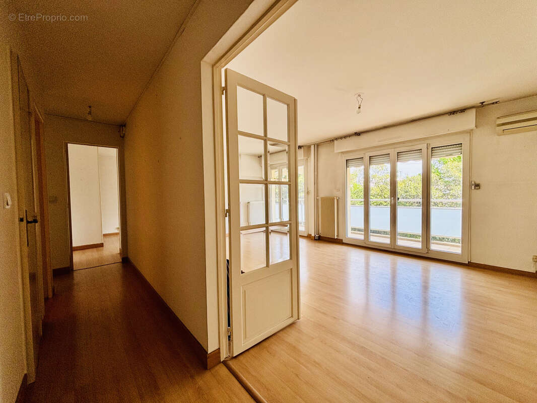 Appartement à MARSEILLE-8E