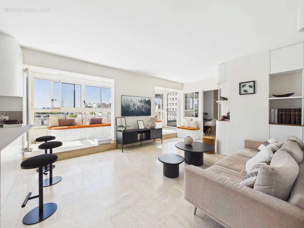 Appartement à PARIS-15E