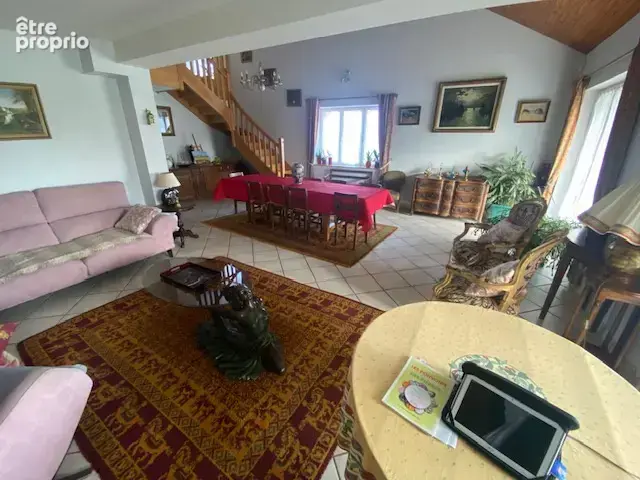 Charmante propriété avec dépendances sur terrain de 4959 M2 - photo 9