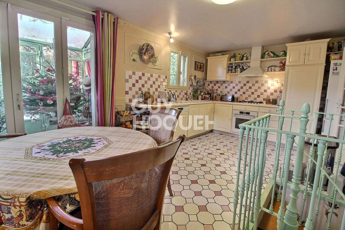 Maison à CHAVILLE