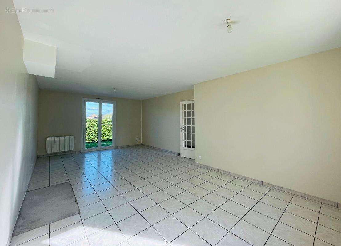 Coeur de bourg, T4 PLAIN-PIED 89 m² - photo 3