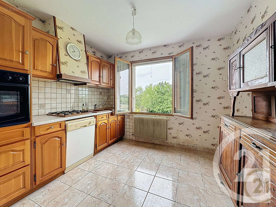 Maison à SALLES-SUR-L'HERS