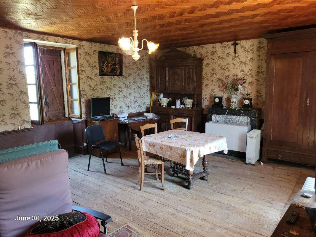 Maison à MORLHON-LE-HAUT