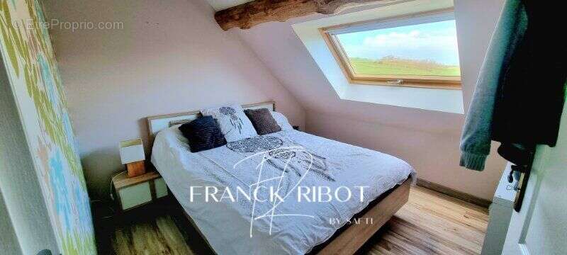 Maison 105 m² à Savigny-En-Terre-Plaine  - photo 6