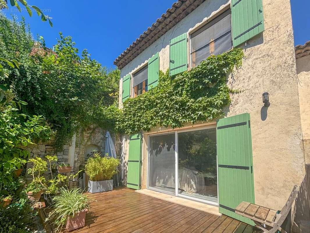NICE-LANTERNE: Maison 4-5 pièces avec jardin - photo 2