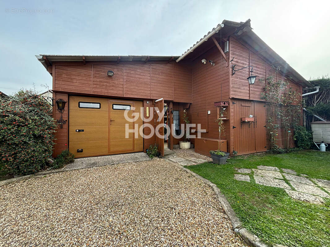 Maison à EZY-SUR-EURE