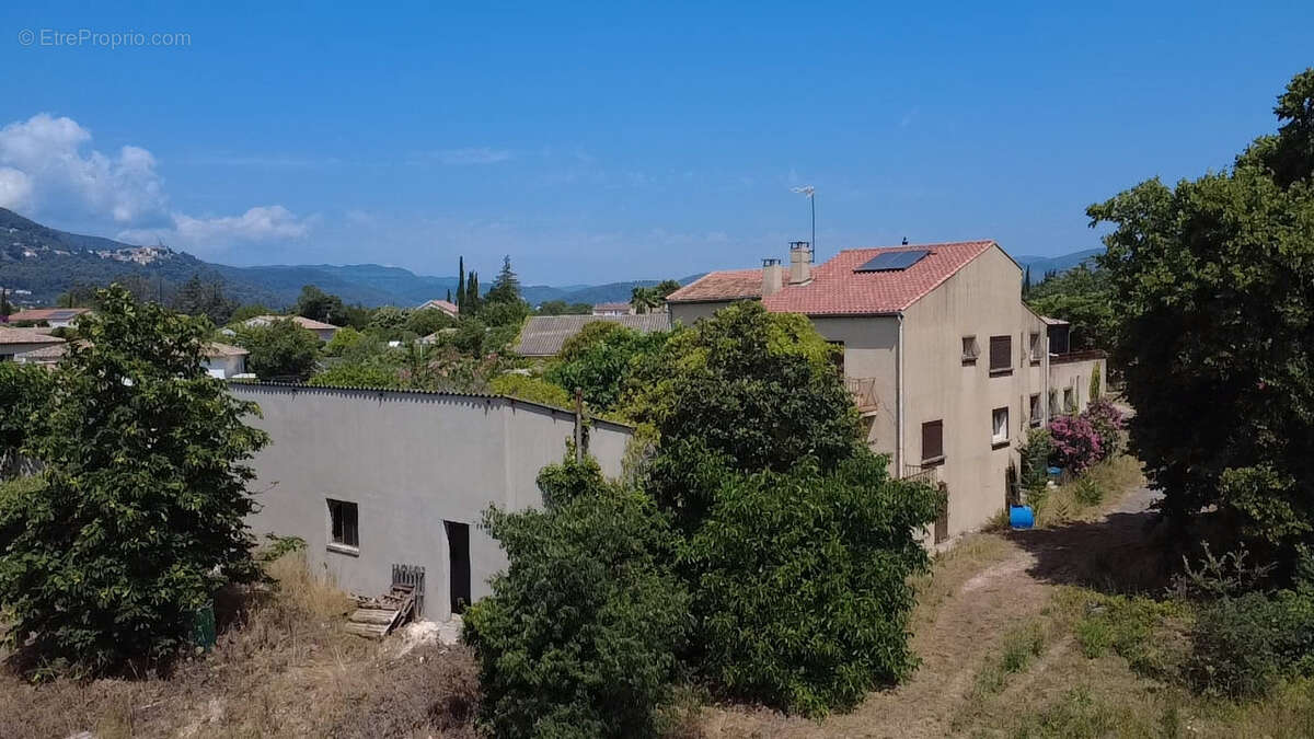 Maison à SOLLIES-VILLE