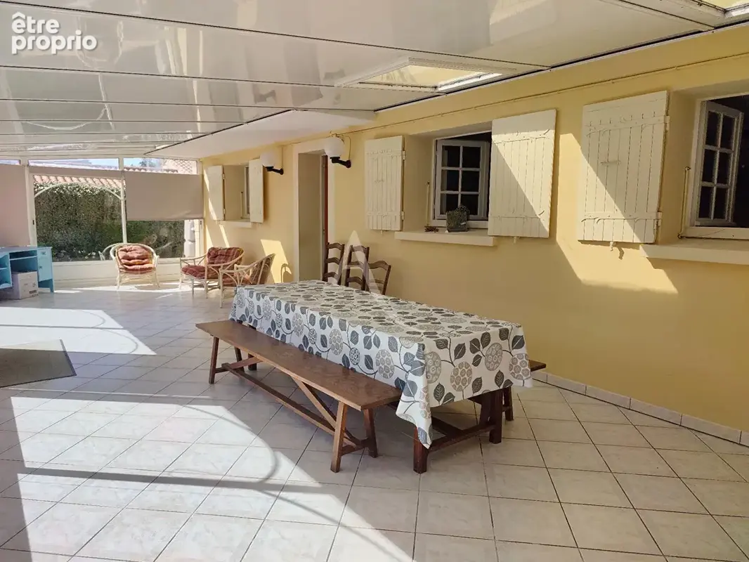 Maison familiale avec dépendance indépendante et grand terrain - photo 11