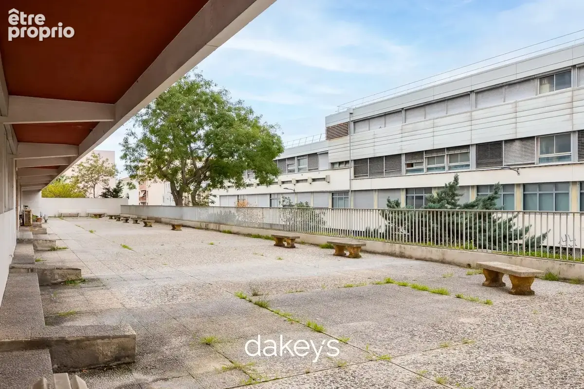 T4 lumineux - Saint Victor 80m2 + cour commune - photo 11