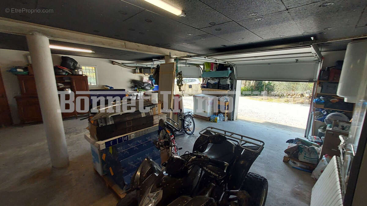 Maison à MIRABEL-AUX-BARONNIES