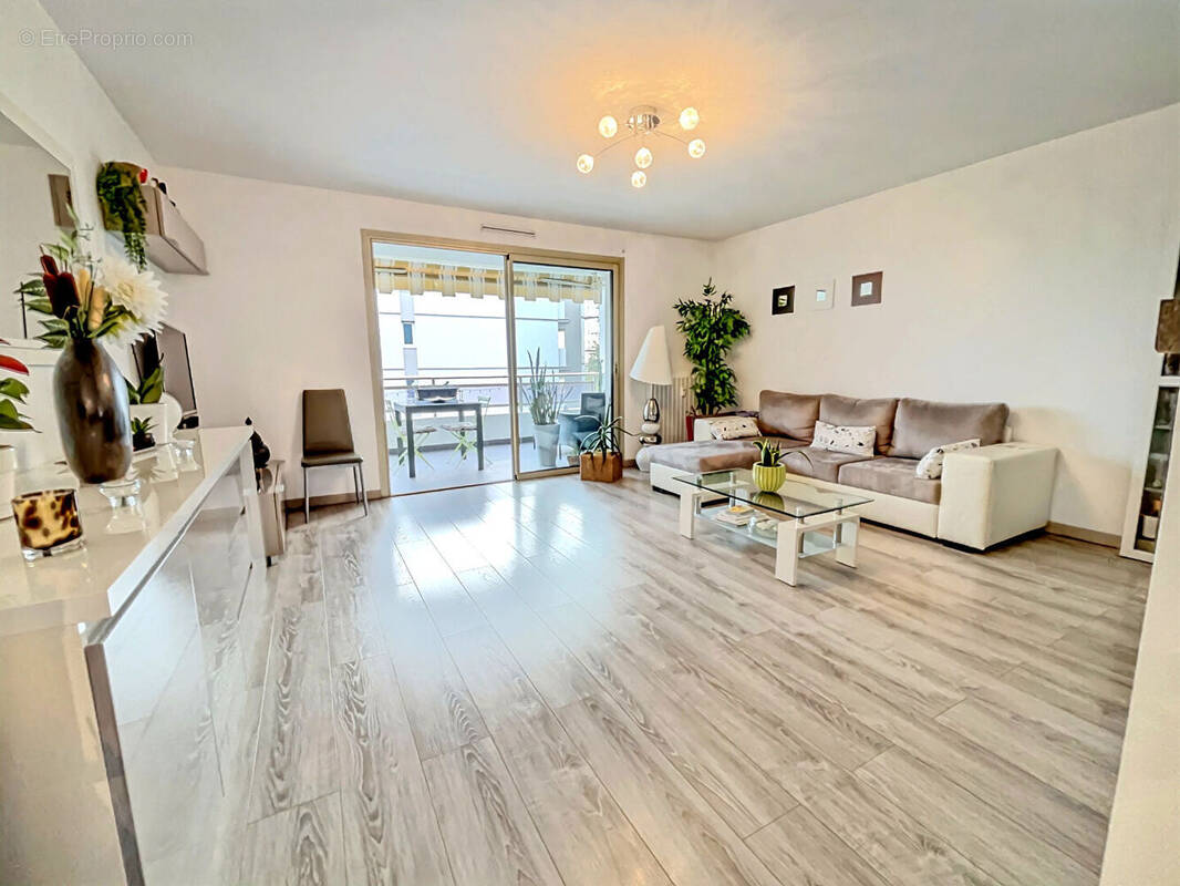 Appartement à CAGNES-SUR-MER
