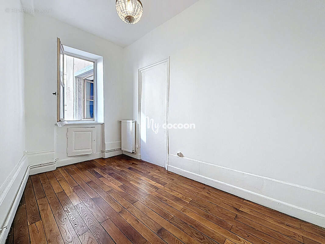 Appartement à LYON-1E