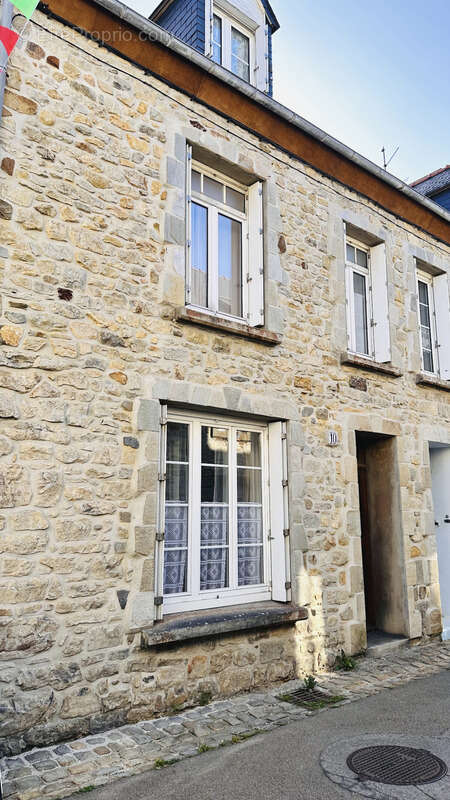 Maison à CAMARET-SUR-MER