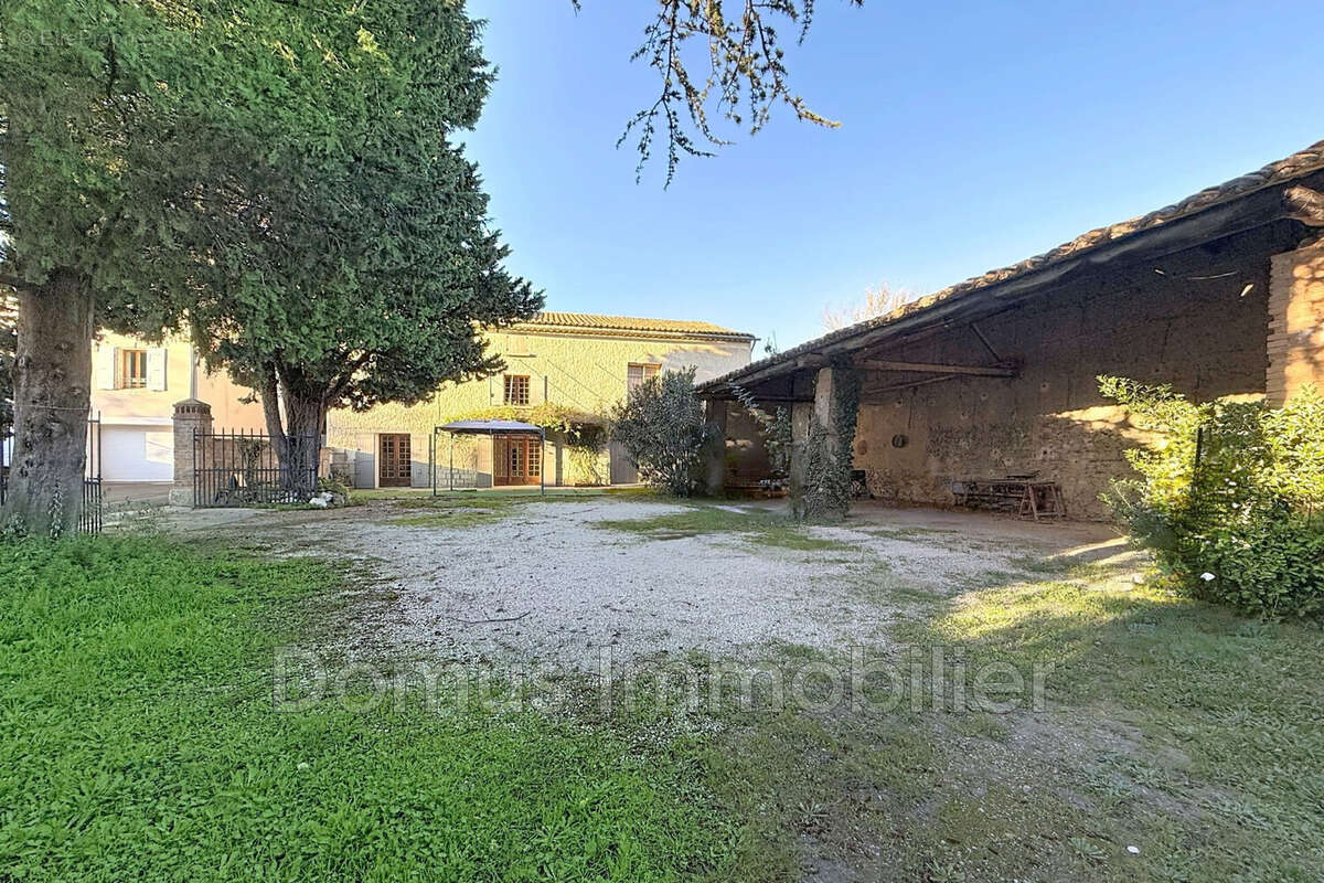 Maison à SAINT-SATURNIN-LES-AVIGNON