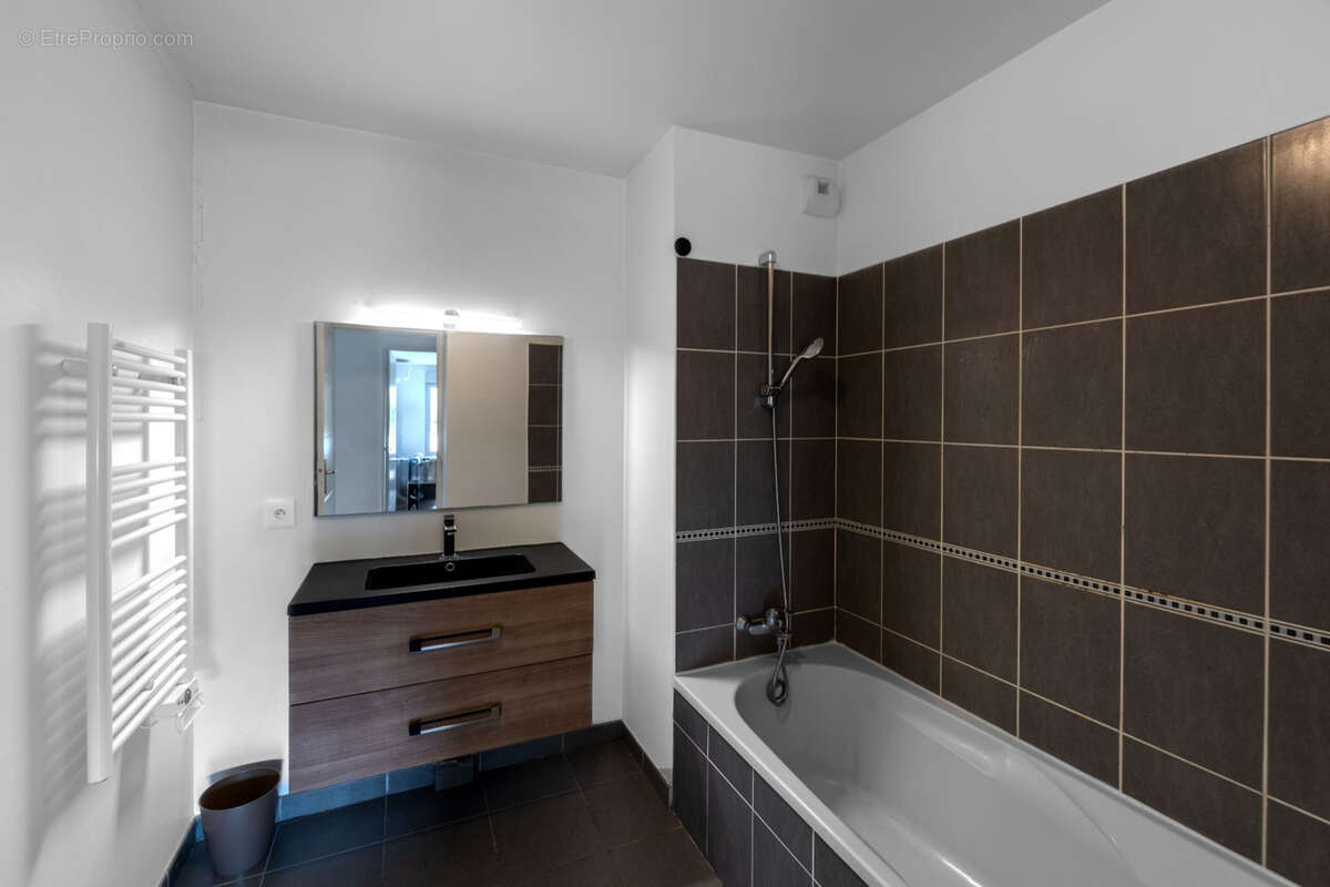 Appartement à MANDELIEU-LA-NAPOULE