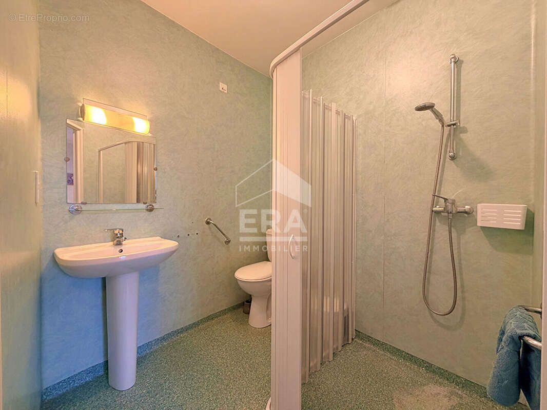 Appartement à ROULLET-SAINT-ESTEPHE