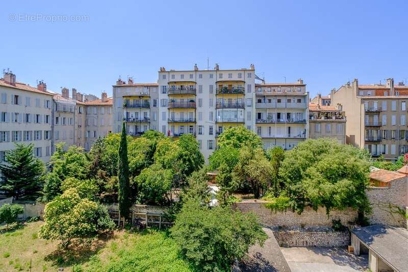 Appartement à MARSEILLE-8E