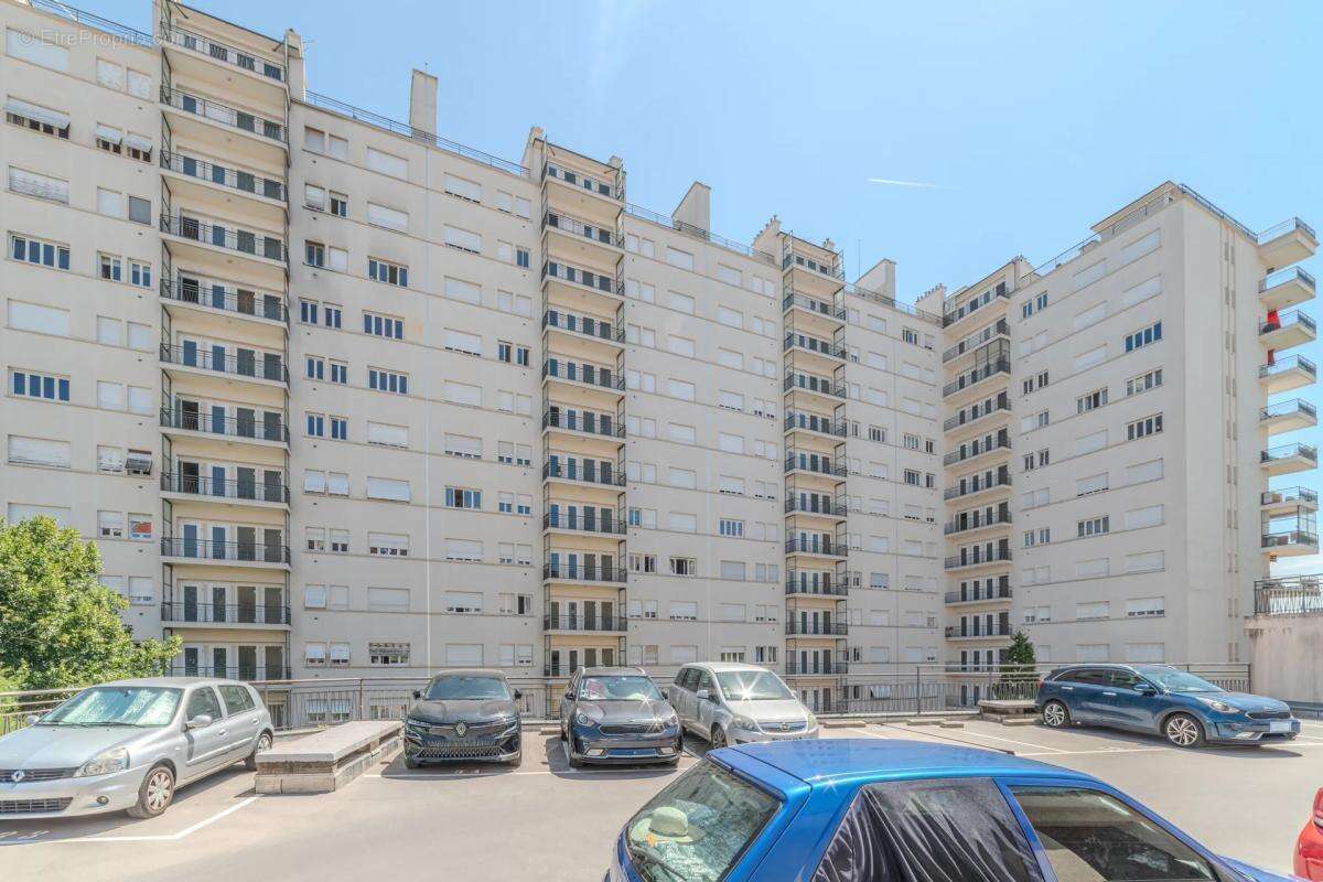 Appartement à LYON-4E
