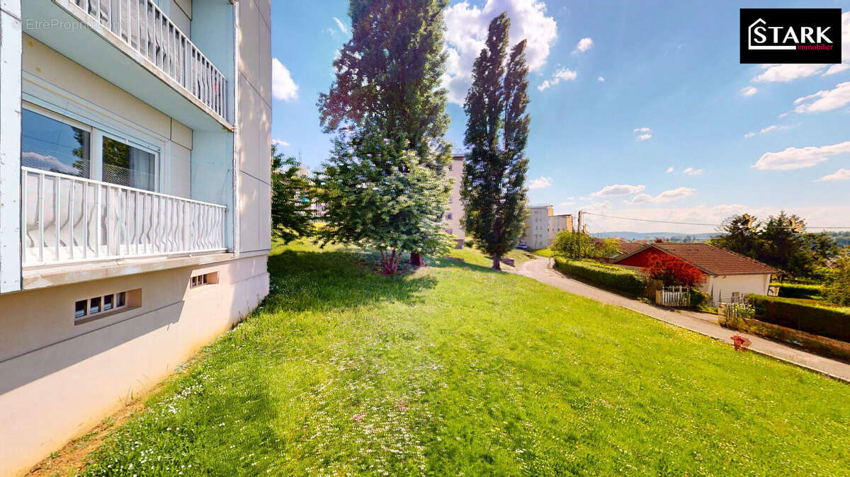 Appartement à GRAND-CHARMONT