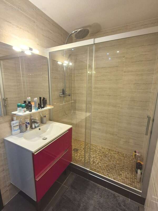 Appartement à AMBILLY