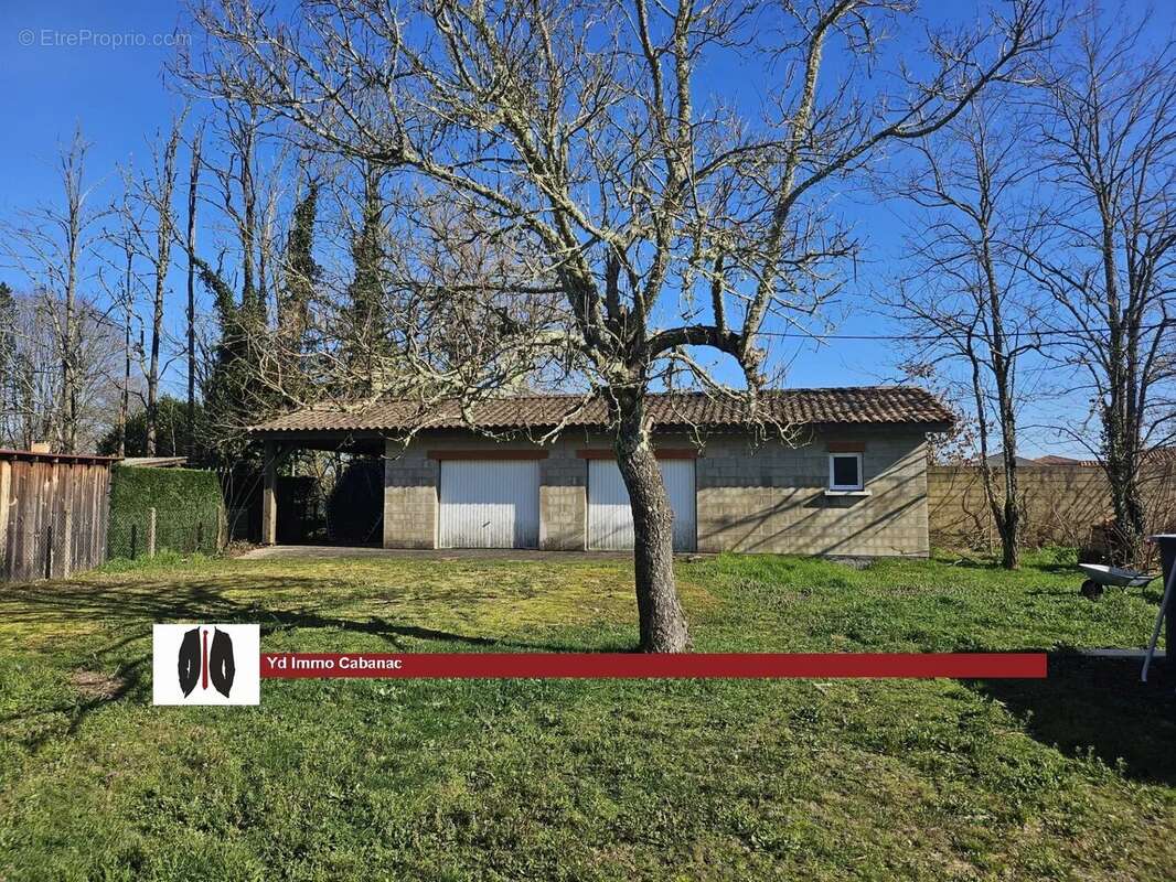 Maison 4 chambres avec beau terrain et garage - photo 9