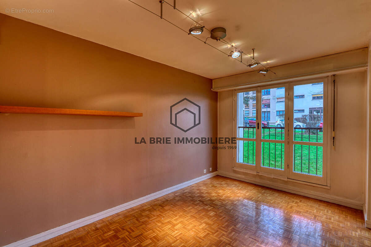 Appartement à VILLECRESNES