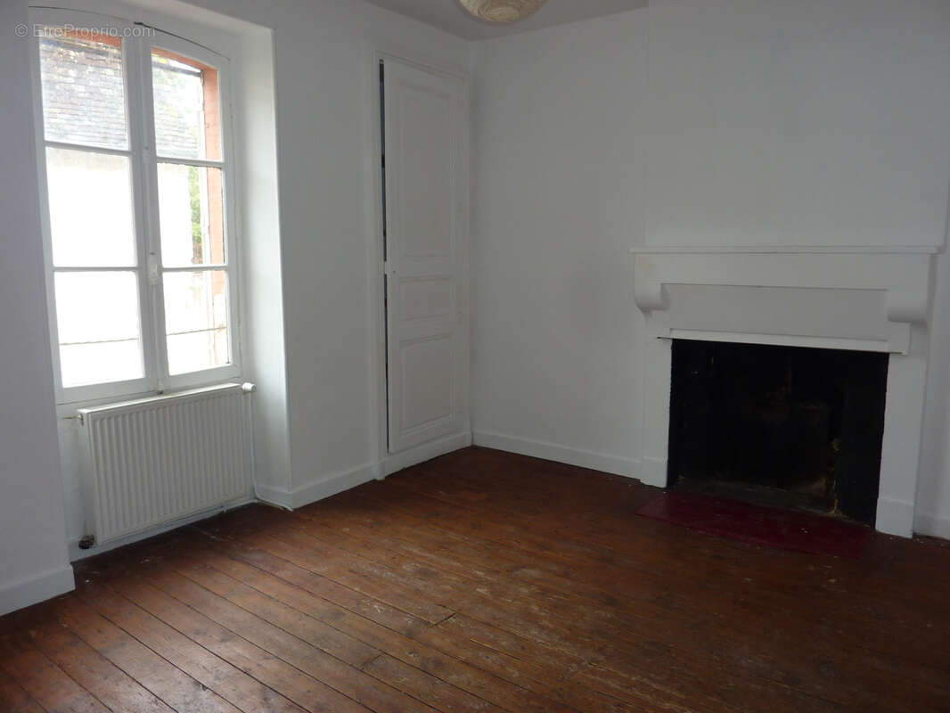 Maison à MONTMORILLON