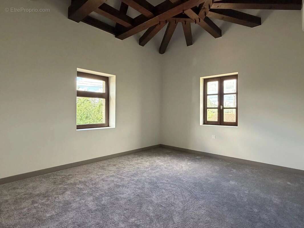 Maison à MONPAZIER