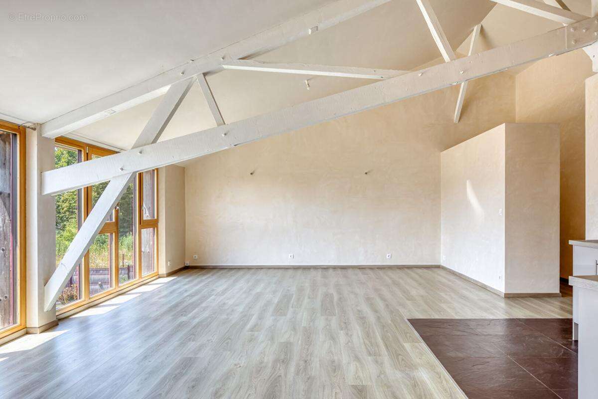 Lumineux Appartement  3 pièces 99.64 m2 Superbes Volumes  Etat impeccable - photo 6