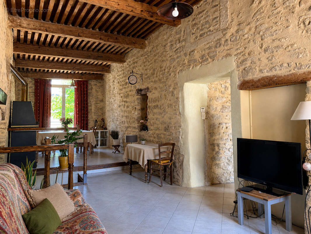 Maison à BOLLENE