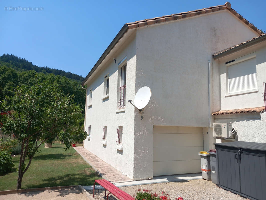 Maison de Standing en parfait état avec piscine. - photo 6