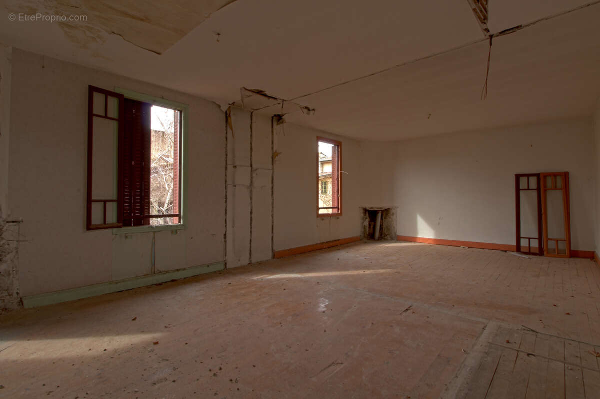 Appartement à ROMANS-SUR-ISERE