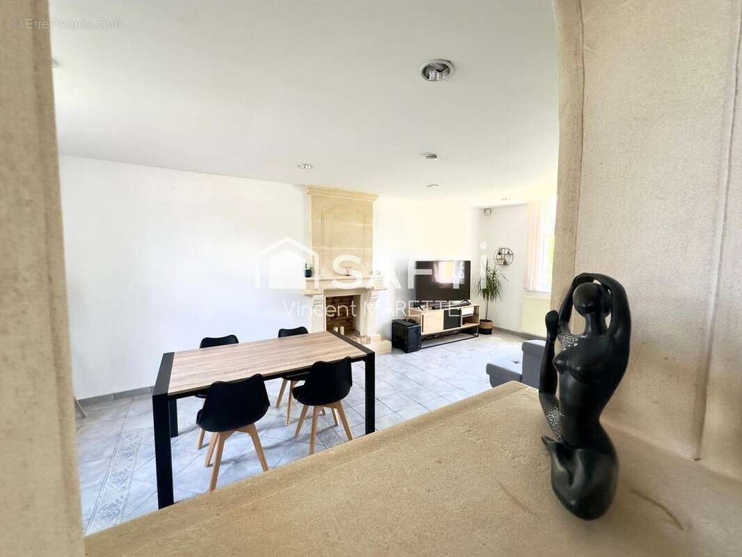 Photo 4 - Appartement à SAINT-MAXIMIN