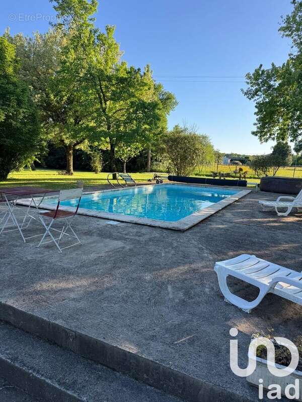 Photo 2 - Maison à SAINT-GENES-DE-FRONSAC