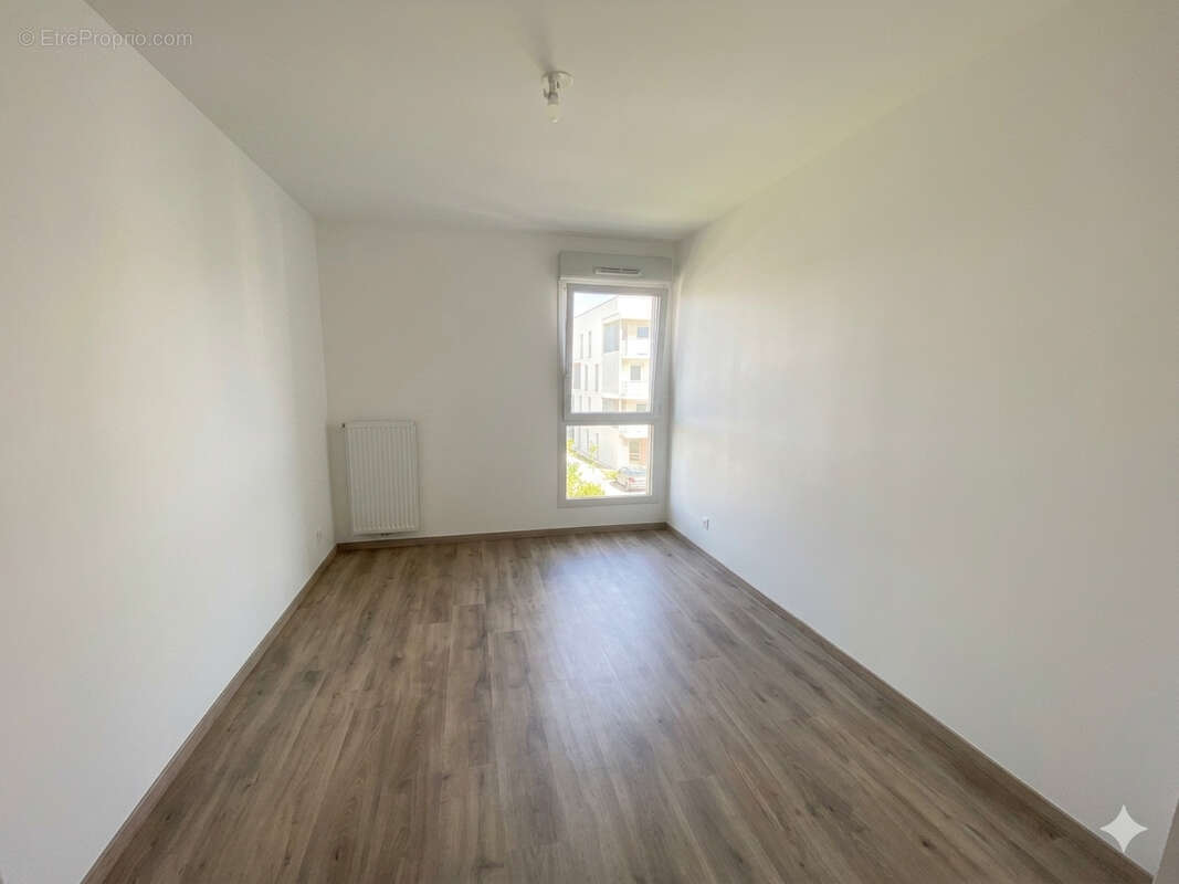 Appartement T3 récent grand balcon et garage - photo 6