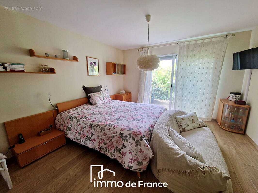 Maison à SALLES-LA-SOURCE