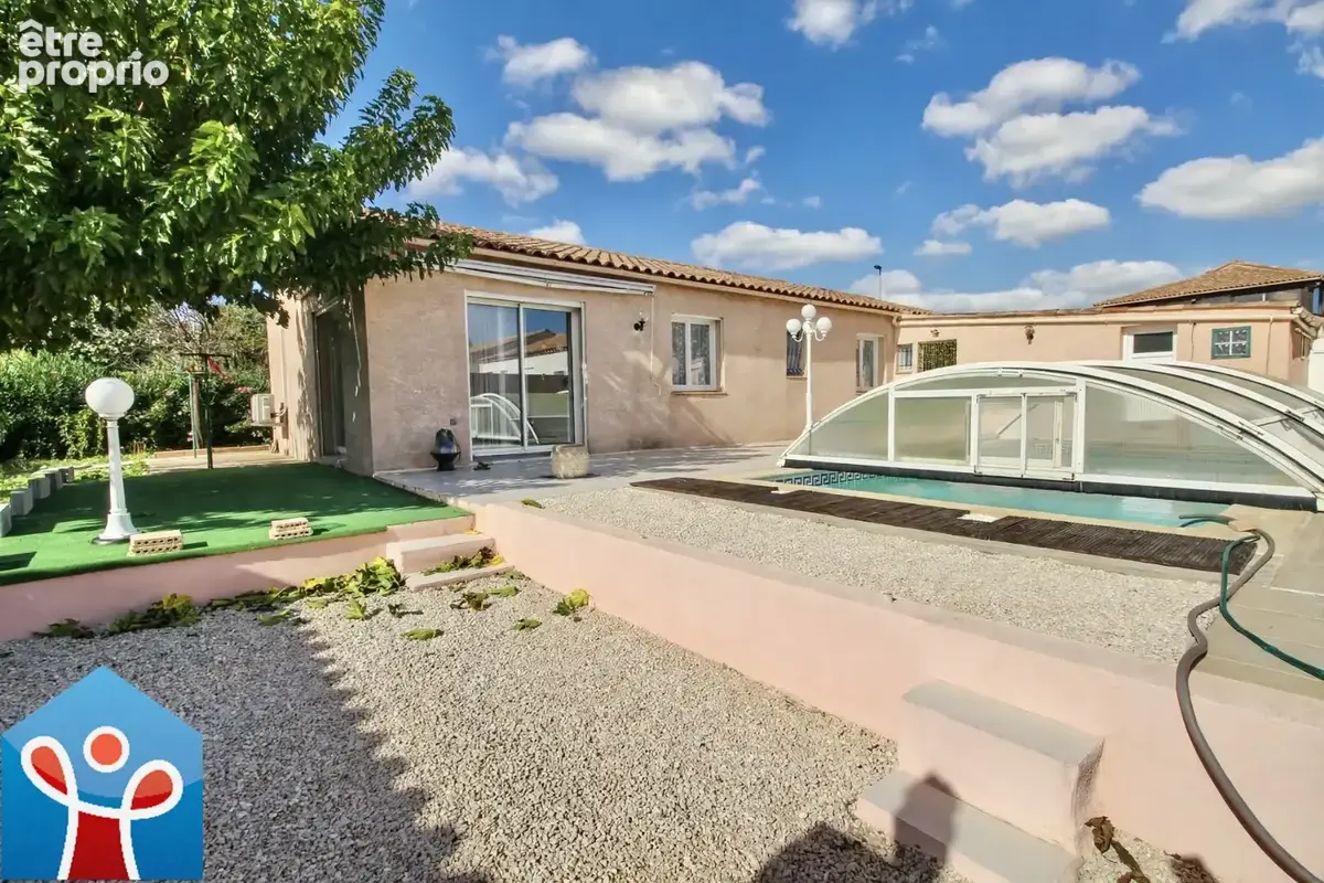 Villa de plain-pied avec piscine et garage à SAUVIAN - photo 1