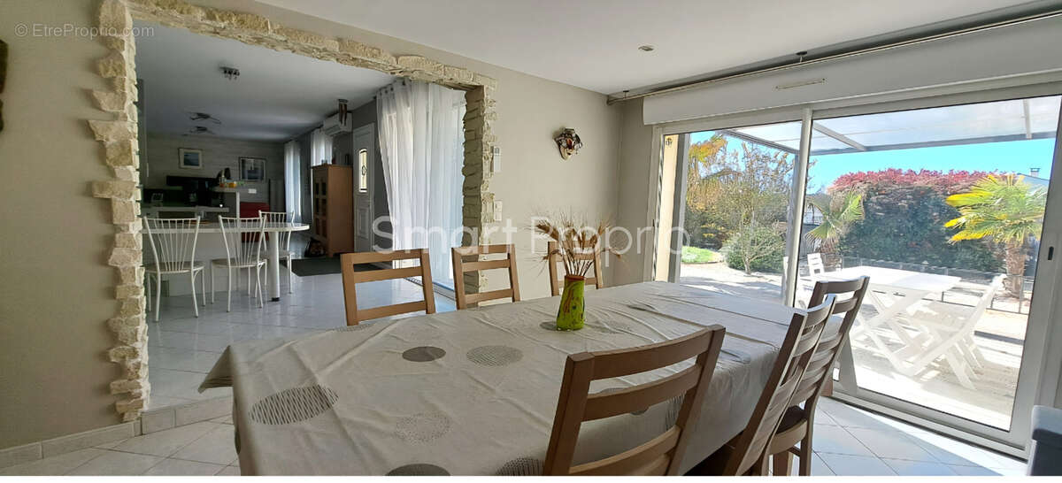 Maison à BEAUGEAY