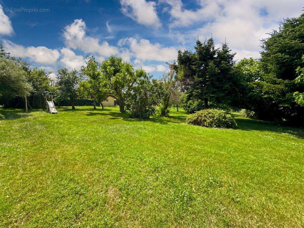 Maison à SEGOUFIELLE