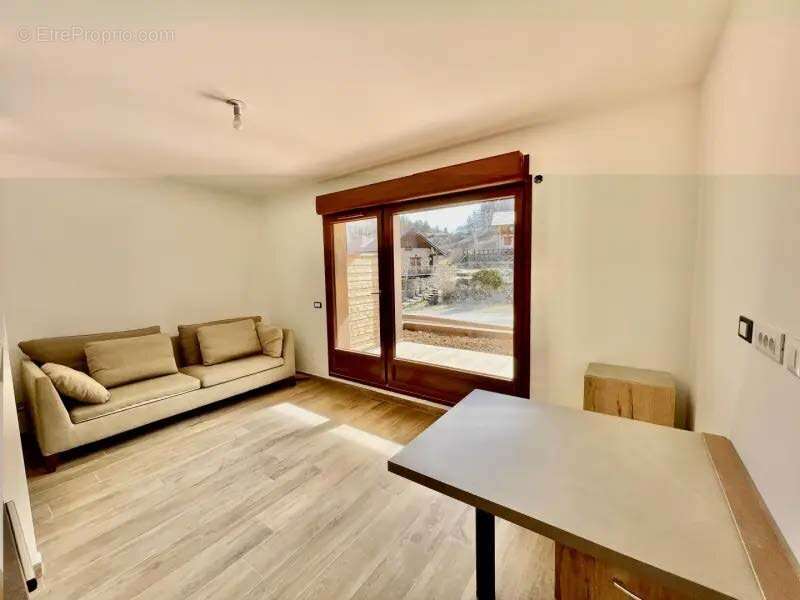 Appartement à ROUBION