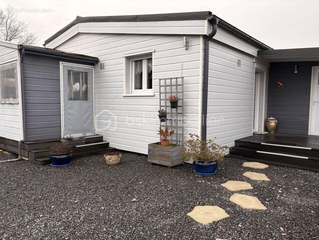 Maison à HERMANVILLE-SUR-MER