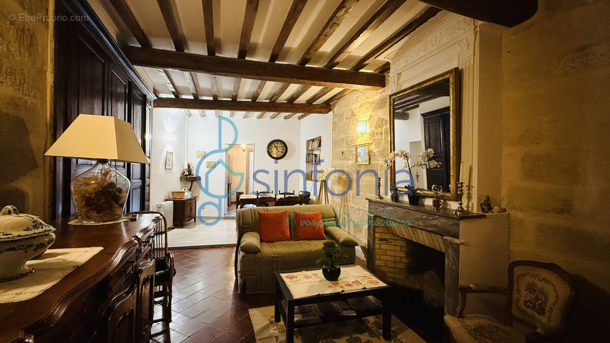 Appartement à UZES
