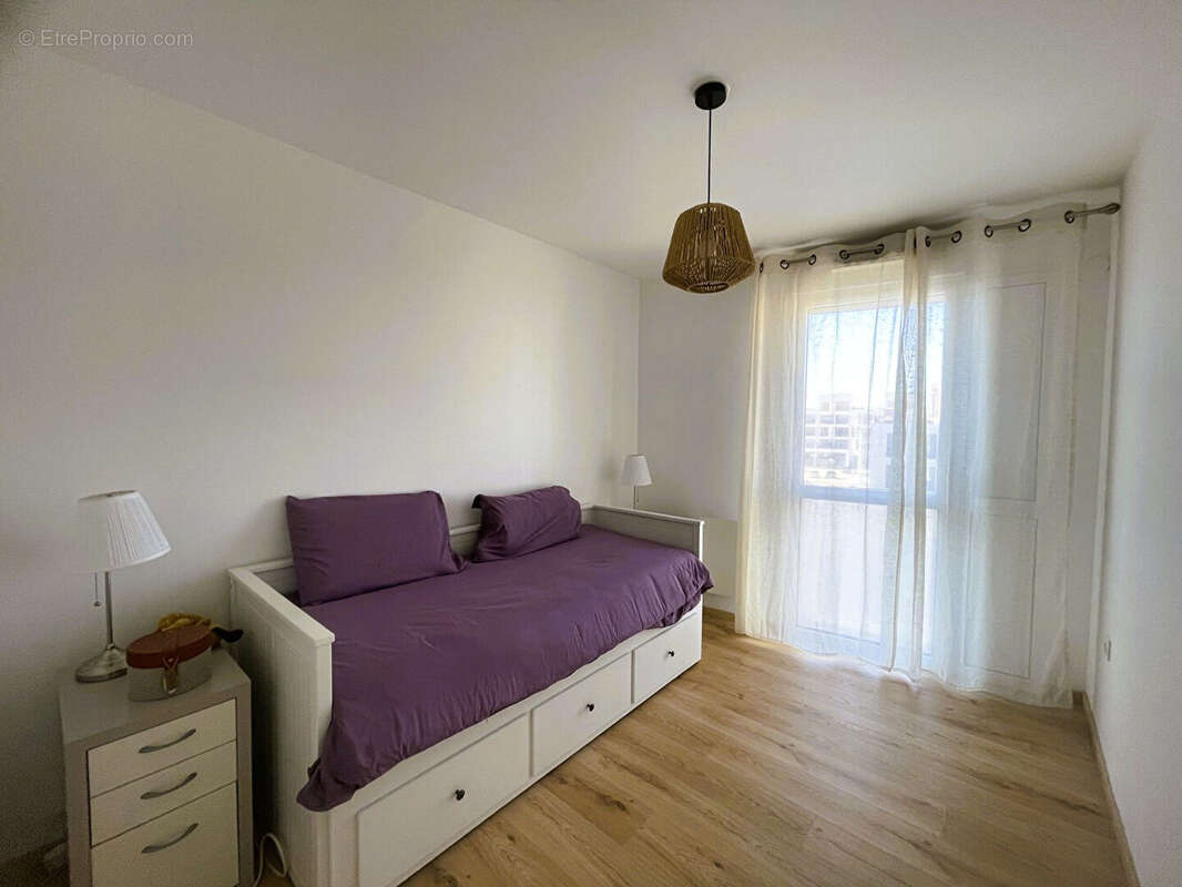 Appartement à MAUGUIO
