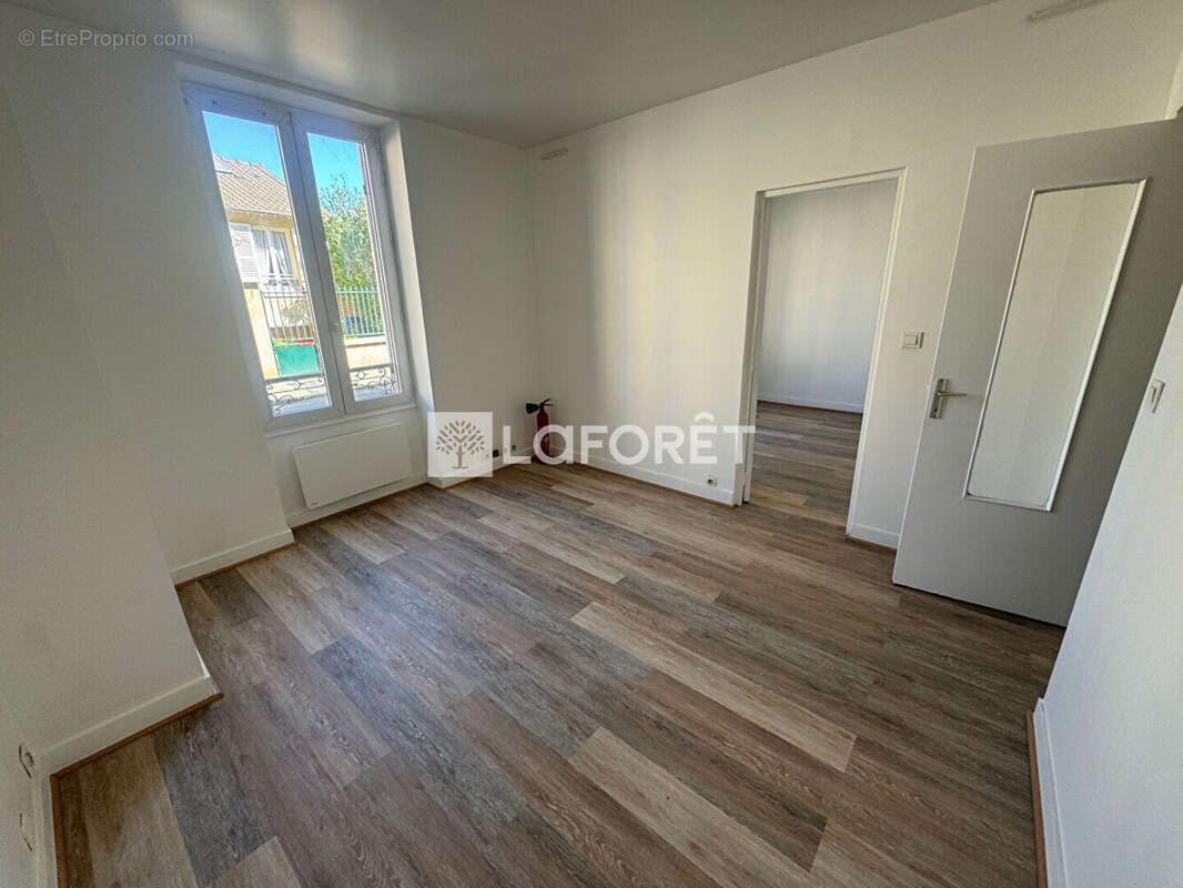 Appartement Beaumont Sur Oise 3 pièces 47 m2 Jardin 127m2 - photo 3