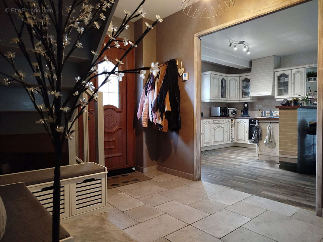 Maison à SAINT-AUBIN-EN-BRAY