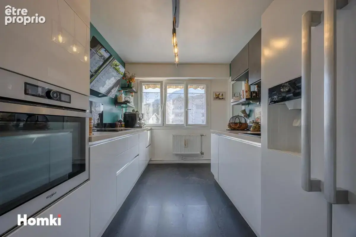 Aix-les-Bains – Appartement de 103 m² rénové avec soin, ascenseur et stationnement - photo 2