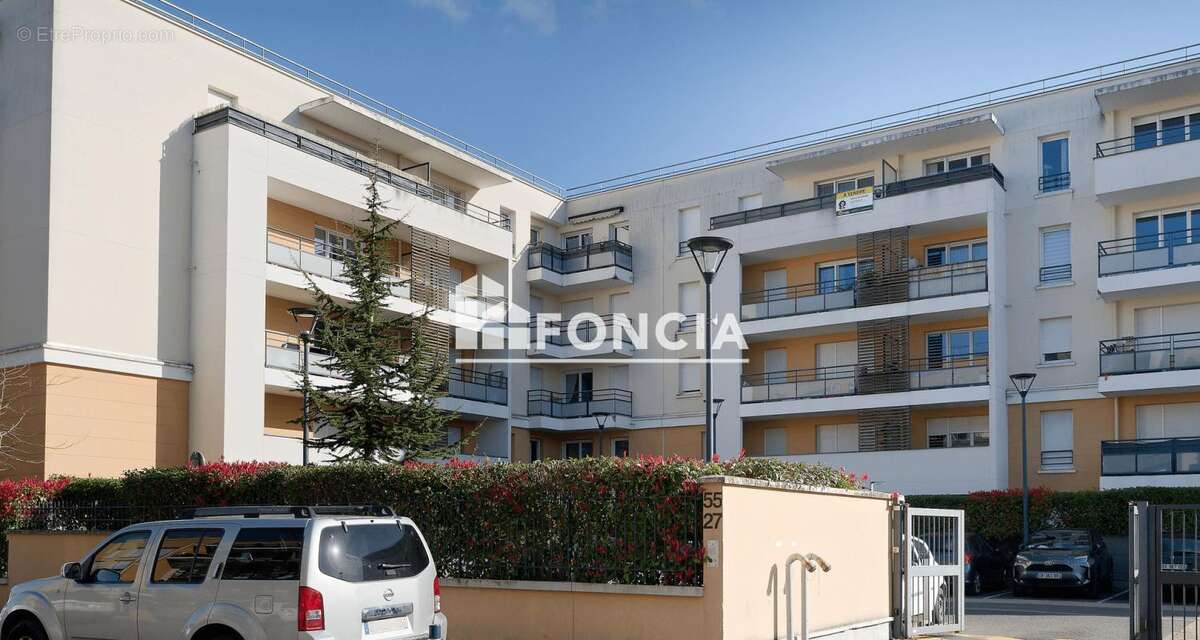 Appartement à DAMMARIE-LES-LYS