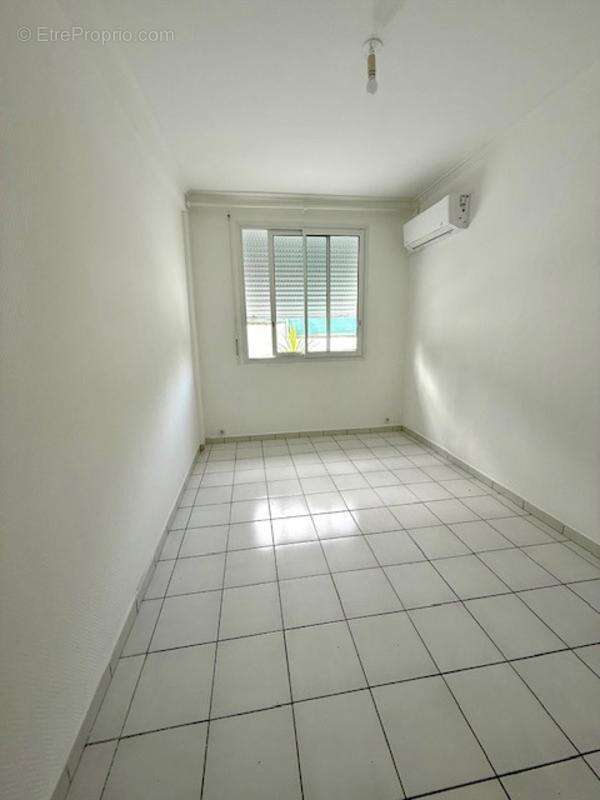 À vendre – exclusivité – maison t5 à sainte-anne (97180) - photo 22