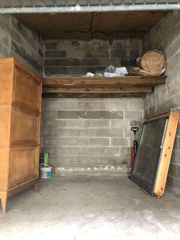 Parking à VILLENEUVE-SUR-LOT