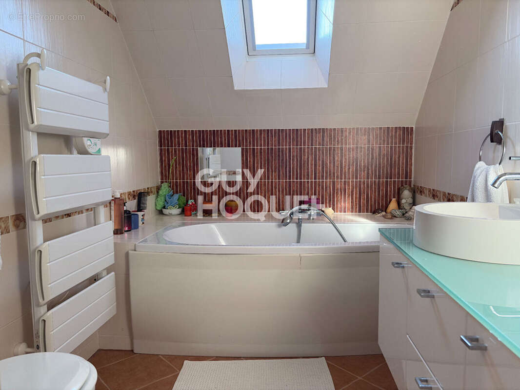 Maison à SOISY-SUR-SEINE